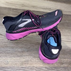 Brooks Adrenaline